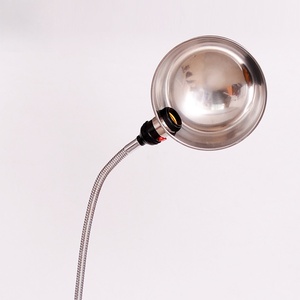 Lámpara Quirúrgica Móvil Sin Sombra de 300W Halógena 000Lux con Altura Ajustable y Cuello de Cisne de Acero Inoxidable para Quirófano - Product Image 2