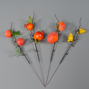 Ramas de Frutas Artificiales Dongchen Crafts de 46 cm, Granada, Caqui y Manzana de Seda, Decoración para Bodas y Hogar - Product Image 1