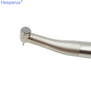 <span class=keywords><strong>Micromotor</strong></span> dental eléctrico <span class=keywords><strong>de</strong></span> baja velocidad con cuerpo <span class=keywords><strong>de</strong></span> acero inoxidable, luz óptica y contra-ángulo <span class=keywords><strong>de</strong></span> aumento 1:5, modelo X95L, color rojo. - Product Image 3