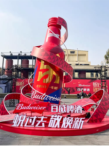 Arte Monumental Inspirado en un Iceberg - Instalación Acrílica a Gran Escala de una Botella de <span class=keywords><strong>Cola</strong></span> Transparente para Desarrollo de Propiedades - Product Image 3