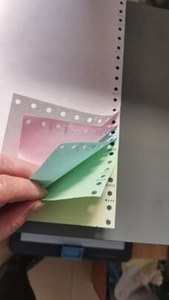 6-ply Trắng Xanh Hồng Vàng Xanh CB CFB CF NCR máy tính giấy in 48-70gsm bột giấy nguyên chất <span class=keywords><strong>carbonless</strong></span> bản sao giấy - Product Image 3