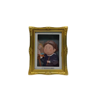 Aimant de réfrigérateur en résine personnalisé 3D avec motif de dessin animé de peintures de renommée mondiale dans un cadre doré, version Q