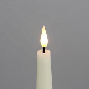 Vela LED Cónica Premium de Parafina Color Marfil con Llama Parpadeante para el Día de San Valentín - Product Image 5