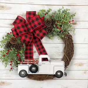 Рождественский грузовик эвкалипт с красными фруктами гирлянда Рождественская дверь подвесной Рождественский венок