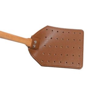 Raquette à abeilles et guêpes portable en cuir avec long manche en bois - Product Image 3