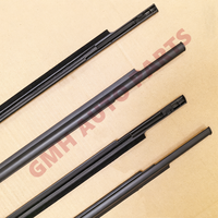 Joint d'étanchéité de vitre de porte gauche et droite noir et chromé pour Toyota Ractis 1ère génération 2005-2010 (SCP100, NCP10) # ) OE #   6816052140