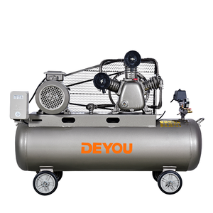 Compresor de Aire de Pistón Portátil de Alta Calidad de 3kW/12.5Bar 4HP110L Accionado por Correa, 220V/50Hz y 380V/50Hz - Product Image 1