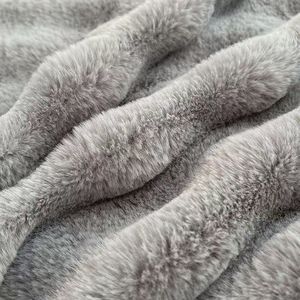 Venta <span class=keywords><strong>de</strong></span> fábrica Coral Fleece Ecológico Cama <span class=keywords><strong>de</strong></span> invierno Falda Conjunto <span class=keywords><strong>de</strong></span> tres piezas Borde <span class=keywords><strong>de</strong></span> encaje Estilo moderno Respetuoso con la piel para uso doméstico - Product Image 5
