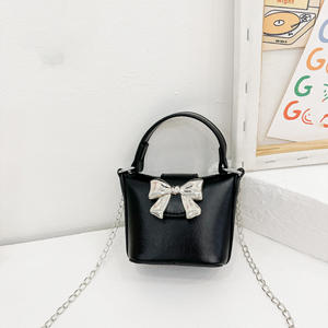 กระเป๋าเด็กมีโบว์สะพายไหล่เดียวใต้วงแขนกระเป๋าสตางค์มือถือขนาดเล็ก - Product Image 3