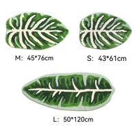 Tapis de sol absorbant antidérapant doux en forme de feuille en polyester épaissi pour la décoration intérieure
