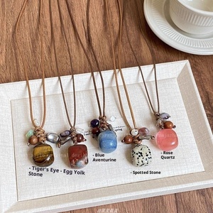 Collar de cuerda trenzada de aleación con perlas para mujer, estilo vintage, con piedra ojo de tigre <span class=keywords><strong>chino</strong></span>, <span class=keywords><strong>cadena</strong></span> larga para colgar en el cuello, disponible. - Product Image 2