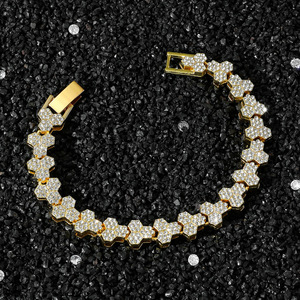 Moda üçlü yuvarlak kolye bilezik seti takı kadınlar için buzlu Out Rhinestones kümelenmiş bağlantı bilezikler kolye - Product Image 5