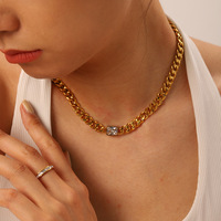 Collier pendentif élégant Bijoux Collier de perles de zircon goutte d'eau en acier inoxydable plaqué or 18 carats pour femmes