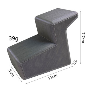Cunei per porte e finestre 11x5x7,7 cm in gomma stampata in 3D, design moderno con montaggio a pavimento per porte e finestre - Product Image 1