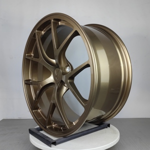 <span class=keywords><strong>17</strong></span> 18 19 <span class=keywords><strong>pouces</strong></span> cinq trous aluminium <span class=keywords><strong>1</strong></span> pièce <span class=keywords><strong>jantes</strong></span> de voiture forgées 5X112 5X120 couleur bronze pour <span class=keywords><strong>Bmw</strong></span> série <span class=keywords><strong>1</strong></span> F20 E81 2008 120I - Product Image 2