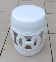 Tabouret de jardin en céramique creuse avec nœud de chine, tabouret d'assise en céramique émaillée blanche, tabouret d'extérieur en céramique