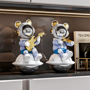 Scultura in Resina di Violinista Astronauta, Decorazione per Ingresso |   Decorazione per la Casa di Lusso Dipinta a Mano per Corridoio, Regalo di Compleanno Perfetto per - Product Image 2