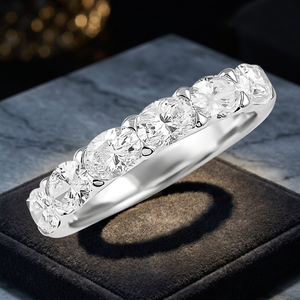 Anillo de Boda con Diamante Ovalado Cultivado en Laboratorio de 1.55 Quilates, Claridad VS, Certificado IGI, Oro de 14k, Elegantes Anillos de Diamantes para Novias - Product Image 2