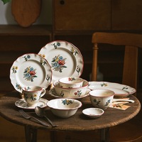 Service de vaisselle en céramique de style européen de luxe pour la décoration de mariage, assiettes en céramique, service de vaisselle en céramique, fournitures hôtelières, vaisselle élégante
