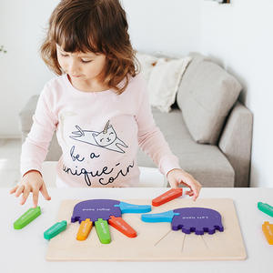 Rompecabezas <span class=keywords><strong>de</strong></span> madera con números y letras <span class=keywords><strong>de</strong></span> manos y pies, juego <span class=keywords><strong>de</strong></span> juguetes educativos para niños para Cognición <span class=keywords><strong>de</strong></span> coordinación mano-ojo - Product Image 3