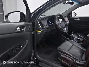 Hyundai Tucson d'occasion 2015 2.0 CRDi Automatique Diesel SUV – Voiture Familiale Compacte Idéale, Spacieuse et Économique, Fiable - Product Image 5