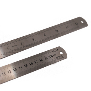 Regla de acero inoxidable de alta precisión de fábrica <span class=keywords><strong>20</strong></span> 30 50 60 80 100 centímetros para dibujo en línea recta - Product Image 4