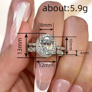 Anello Ovale Stile Coppia, Gioiello Elegante e Minimalista per Donne - Product Image 4