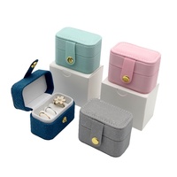 Petite boîte à bijoux portable pour un usage quotidien Boucles d'oreilles à clipser Stockage de bibelots pour bagues et outils de bijoux Emballage d'équipement