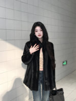 Veste Courte Chaude et Épaisse en Fausse Fourrure Noire Tendance de Luxe pour la Vente en Gros