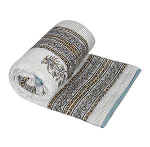 Nouvelle couette Kantha de haute qualité et couette Ajarak imprimée disponibles à un prix abordable - Product Image 1