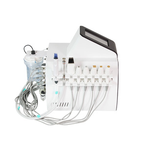 Appareil de beauté multifonctionnel d'hydrodermabrasion, jet d'eau oxygénée O2 pour le resserrement de la peau - Product Image 5