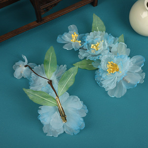 Nuevo tocado Hanfu de estilo chino tradicional, diseño original, hecho a mano, accesorio para el cabello con flores estampadas en caliente en azul degradado. - Product Image 4
