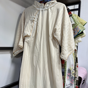 Vêtements d'occasion pour femmes Cheongsam de dames à bas prix belle robe de dame de haute qualité à styles mixtes - Product Image 6