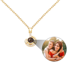 Collar de Moda con Colgante de Sol <span class=keywords><strong>y</strong></span> Luna de Cobre con Proyección de Foto Personalizada de Zirconia, Te Amo, para Mujer - Product Image 1