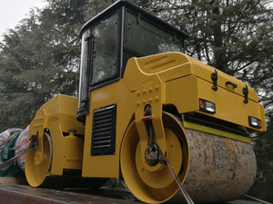 YZC4.5H Marka Sıfır 4.5 ton Tam Hidrolik Çift Tamburlu Titreşimli Yol Silindiri Uygun Fiyatla - Product Image 4
