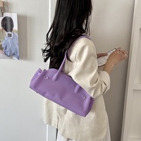Nouveau Sac à Bandoulière Grande Capacité pour Femme en PVC Transparent avec Fermeture Éclair, Couleur Bonbon, pour la Plage, avec Détail de Verrouillage