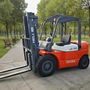 Montacargas diésel Heli de 5 toneladas de calidad premium usado para trabajo continuo de larga duración en campos industriales. - Product Image 1