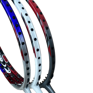Raqueta de Bádminton Ofensiva 4U G6 Sin Marca, Moldeado Doble de Alta Gama, 28-32lbs, Fibra de Carbono Profesional, Ligera y de Alta Rigidez - Product Image 1