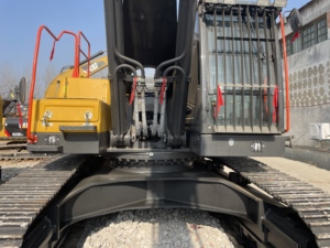 Excavatrice d'occasion Volvo EC480 de 48 tonnes, marque coréenne d'origine, avec moteur Deutz, pompe, godet et brise-roche, vente chaude, certifiée CE - Product Image 5