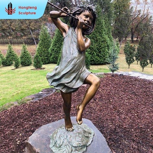 Escultura Gigante de Bronce de Tamaño Real de una Hermosa Chica del Renacimiento, Escultura Colorida de una Mujer Bailando - Product Image 2