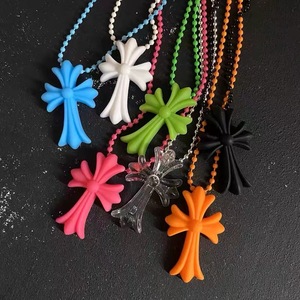 <span class=keywords><strong>Collana</strong></span> Trendy Versatile con <span class=keywords><strong>Croce</strong></span> Colorata in Resina, Stile Punk, per Anniversario, <span class=keywords><strong>Collana</strong></span> Versatile da Donna - Product Image 3