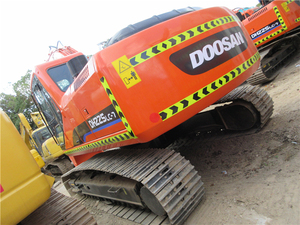 รถขุดตีนตะขาบ Doosan DH225LC มือสอง พร้อมเครื่องยนต์ มอเตอร์ เกียร์บ็อกซ์ และชิ้นส่วนหลักอื่นๆ กำลัง 110 กิโลวัตต์ ความจุบุ้งกี๋ 1.5 ลูกบาศก์เมตร ขาย - Product Image 4