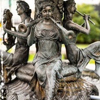 Fontaine d'eau décorative extérieure en bronze et statues de dame avec fontaine en métal d'instruments à vendre