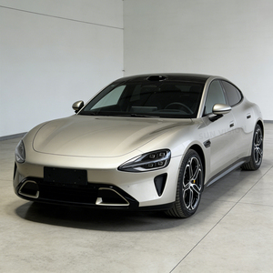 Vinilo para Automóviles de Alta Calidad, Color Champán Dorado Líquido, TPU, PPF, Anti-Amarilleo, con Liberación de Aire, para Carrocería de Vehículos - Product Image 2