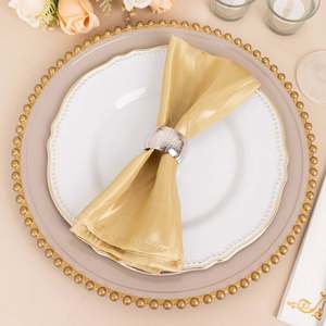Fournisseur de serviettes de table en satin rayé pour les mariages, les banquets, les événements, la location et les commandes de traiteur avec bordure ourlée - Product Image 1