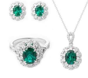 Ensemble de bijoux élégant en moissanite émeraude avec des pierres brillantes de qualité diamant, parfait pour les occasions spéciales - Product Image 1