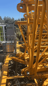 Grúa Torre de 8 Toneladas de Capacidad de Carga, Lista para Exportación, Usada, Zoom-lion WA6015-8 - Product Image 4