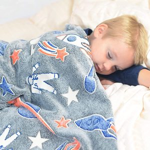 Coperta per Bambini con Design Luna e Stelle che Brillano al Buio, 100% Poliestere, Morbida Coperta in Flanella Luminosa per Bambini - Product Image 6