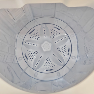 Laveuse-sécheuse semi-automatique à chargement par le haut OEM 5,5 kg avec double cuve, nettoyage à la lumière noire et sécheuse à double moteur pour usage domestique - Product Image 3