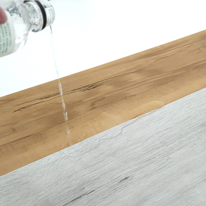 Suelo Vinílico Autoadhesivo SPC, Moderno, para Dormitorio, con Diseño de Madera Natural de Roble, Nogal y Arce, Ecológico, Impermeable, para Cocina y Sala de Estar - Product Image 2